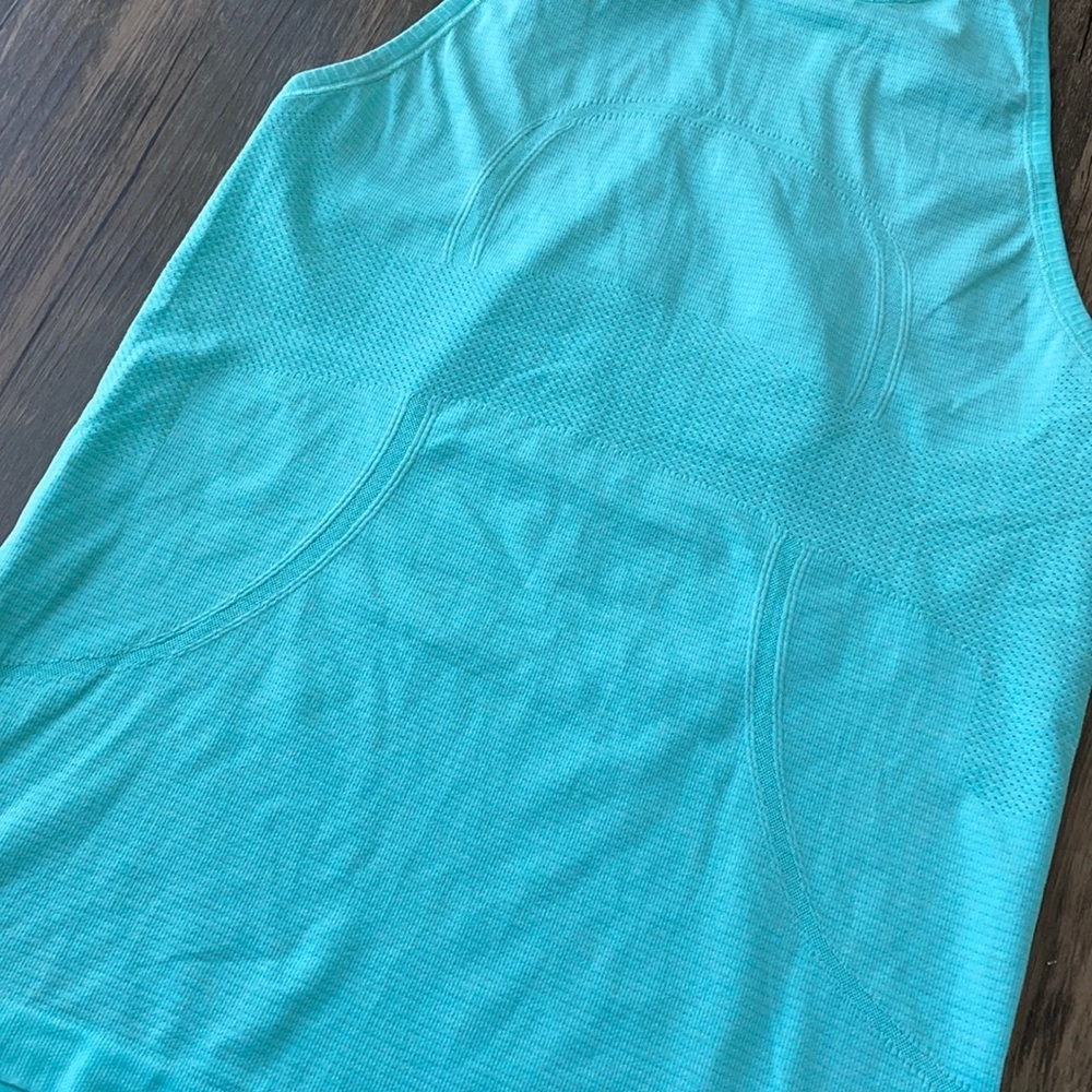 Lululemon Swiftly Tech Racerback - High Neck - Picture 3 of 7